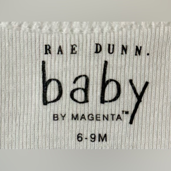 Rae Dunn Baby Size 6-9 Months Gender Neutral "Dog's Best Friend" Onsie - Picture 3 of 3